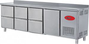 Стол холодильный EMPERO EMP.255.70.01-6C